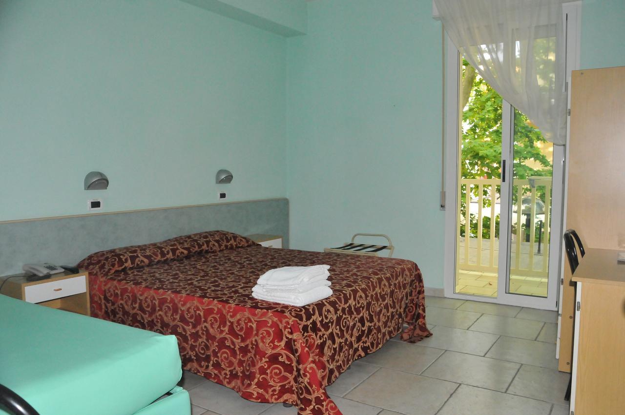 Hotel Le Lune Gatteo a Mare Kamer foto