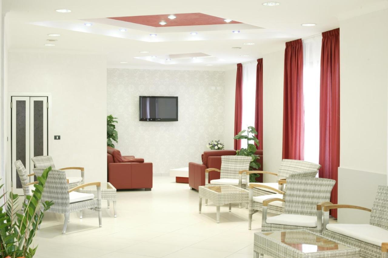 Hotel Le Lune Gatteo a Mare Buitenkant foto